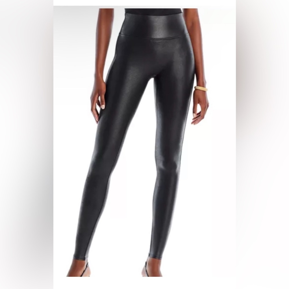 🔥SPANX Faux Leather Black Leggings